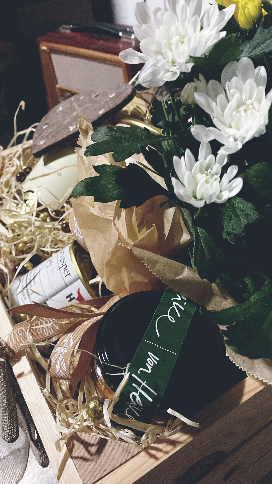 Geschenkpaket Herzensfreude - Liebevoll ausgewählte Köstlichkeiten
